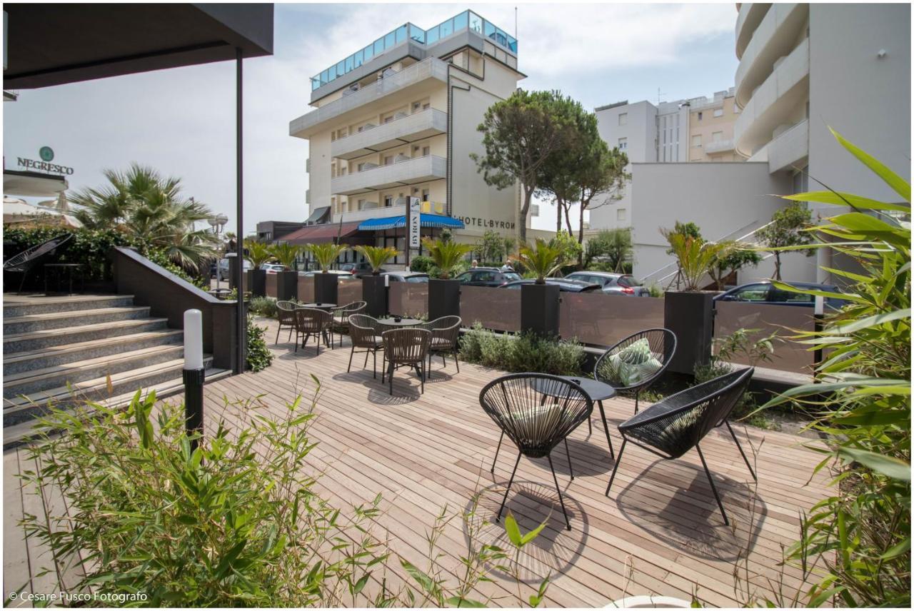 Hotel Caraibi Milano Marittima Exterior foto